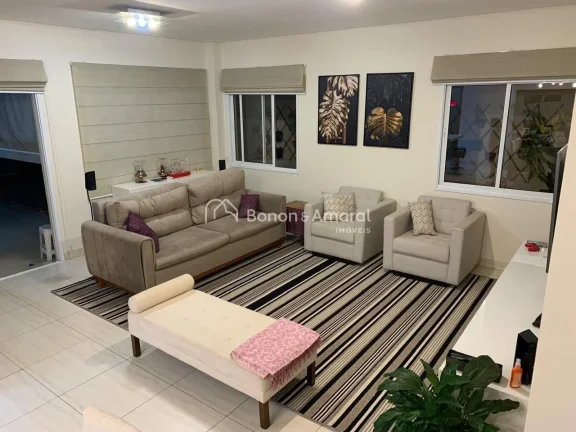 Imagem Sobrado de Luxo com 3 Suítes e Infraestrutura Completa

Este magnífico sobrado oferece o equilíbr...