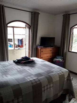 Imagem Casa com 2 Quartos à Venda, 70 m² em Vila Muqui - Teresópolis