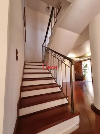 Imagem Belíssima Casa Alto Padrão em Condomínio fechado no Córrego