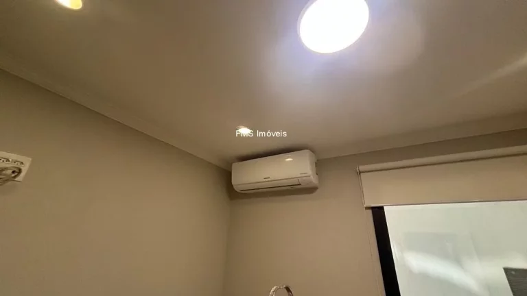 Imagem Conjunto Comercial de Alto Padrão para Locação na Bela Vista, São Paulo-SP: 3 Salas, 1 Vaga de Garagem, 62m².