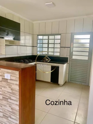 Imagem Casa reformada, 3 Dormitórios(1 suíte), Dom Pedro I.