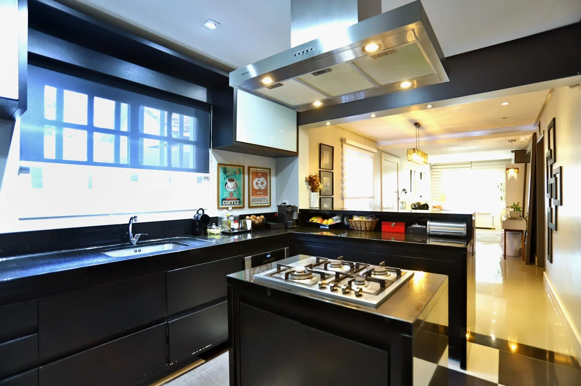 Imagem Casa mobiliada com suíte, patio e espaço gourmet completo