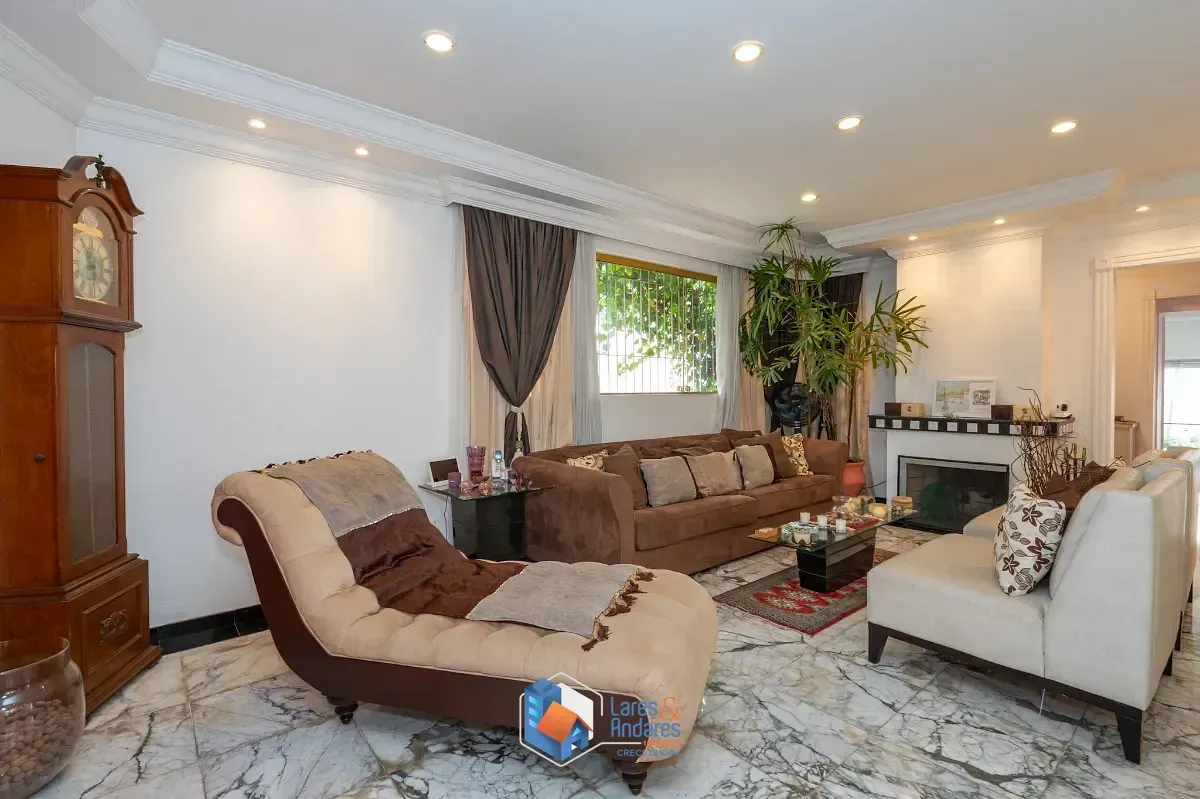 Imagem Casa para venda em Real Parque com 4 quartos, sendo 3 suítes, 433m²
