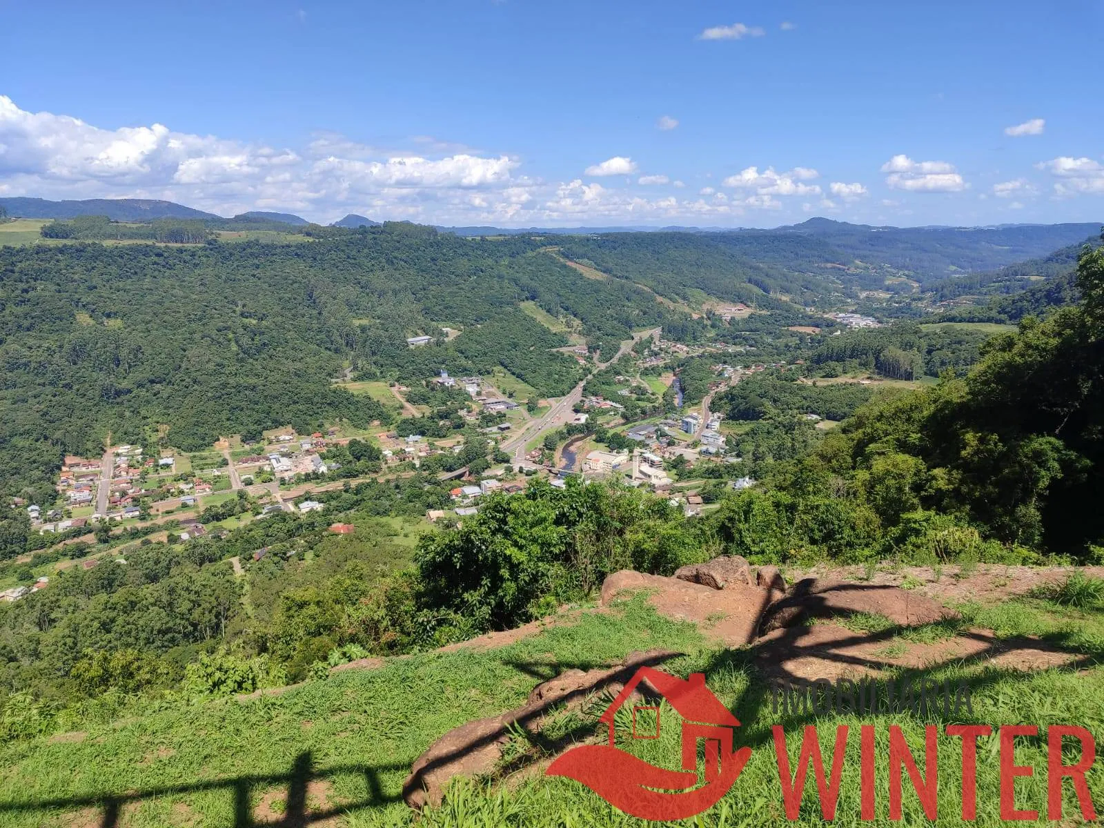 Imagem Lugar incrível para seu empreendimento, confere essa vista única.