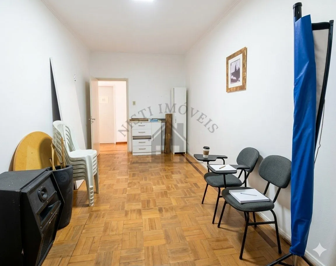Imagem Casa 6 quartos para Venda no bairro Jardim São Pedro em Porto Alegre