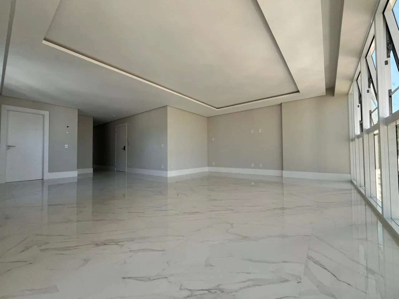 Imagem Apartamento com vista para o mar à venda com 150.06m2 por R$ 5.440.000,00