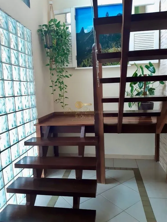 Imagem Casa em Condomínio para Venda em Cabo Frio / RJ no bairro Unamar (Tamoios)
