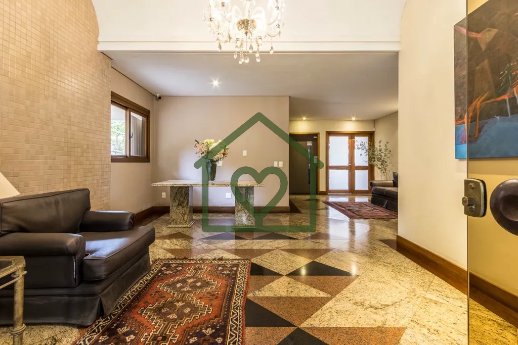 Imagem Amplo apartamento de 244m² com 2 suítes completas, sendo uma master com closet e sacada integrada....