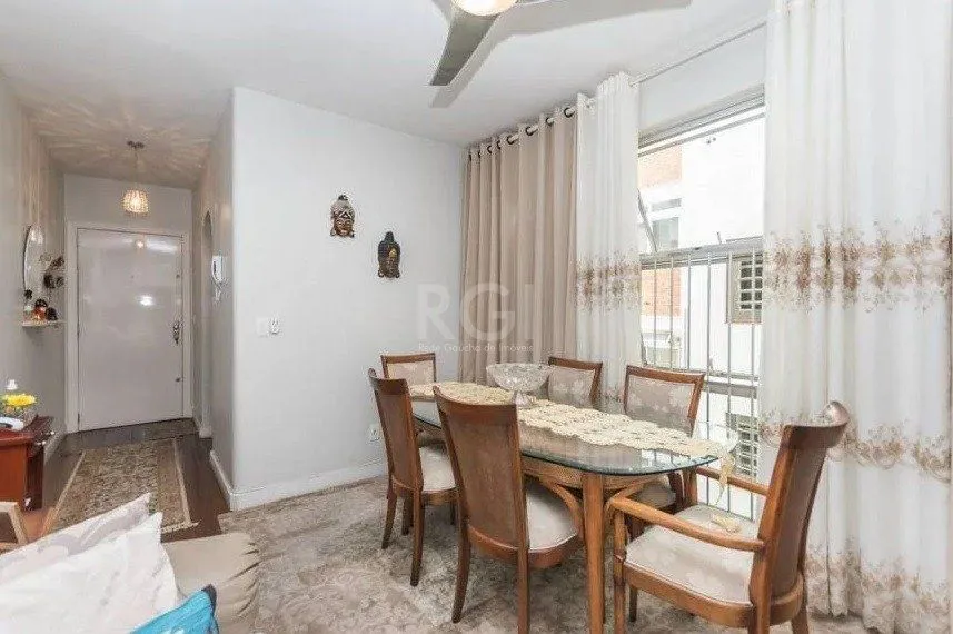 Imagem Cobertura para Venda - 180m², 3 dormitórios, sendo 1 suites, 1 vaga - Petrópolis
