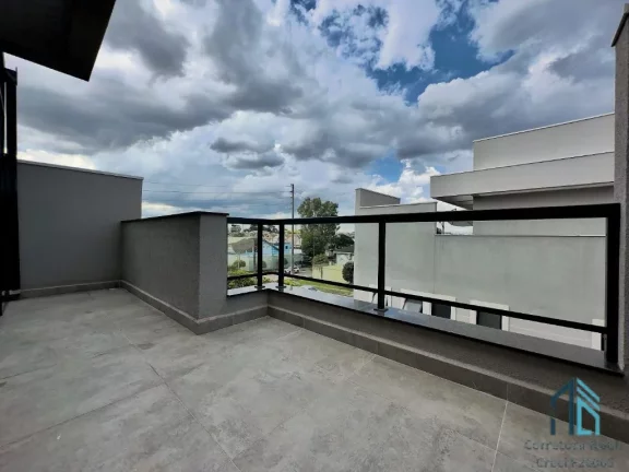 Foto do imóvel Sobrado triplex, 03 quartos c/suíte, terraço com área gourmet e banheiro no Xaxim em Curitiba PR