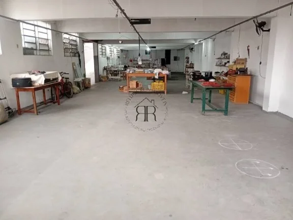 Imagem Casa à venda no bairro Jardim Egle
Imóvel amplo, ideal para moradia ou investimento, com terreno g...