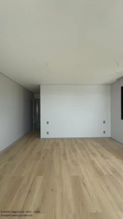 Imagem Espetacular Casa de Alto Padrão em Condomínio na Vila de Abrantes, Camaçari-BA: 5 Quartos, 5 Suítes, 3 Salas, 1 Banheiro, 4 Vagas, 310m² de Área. Venha Conferir!