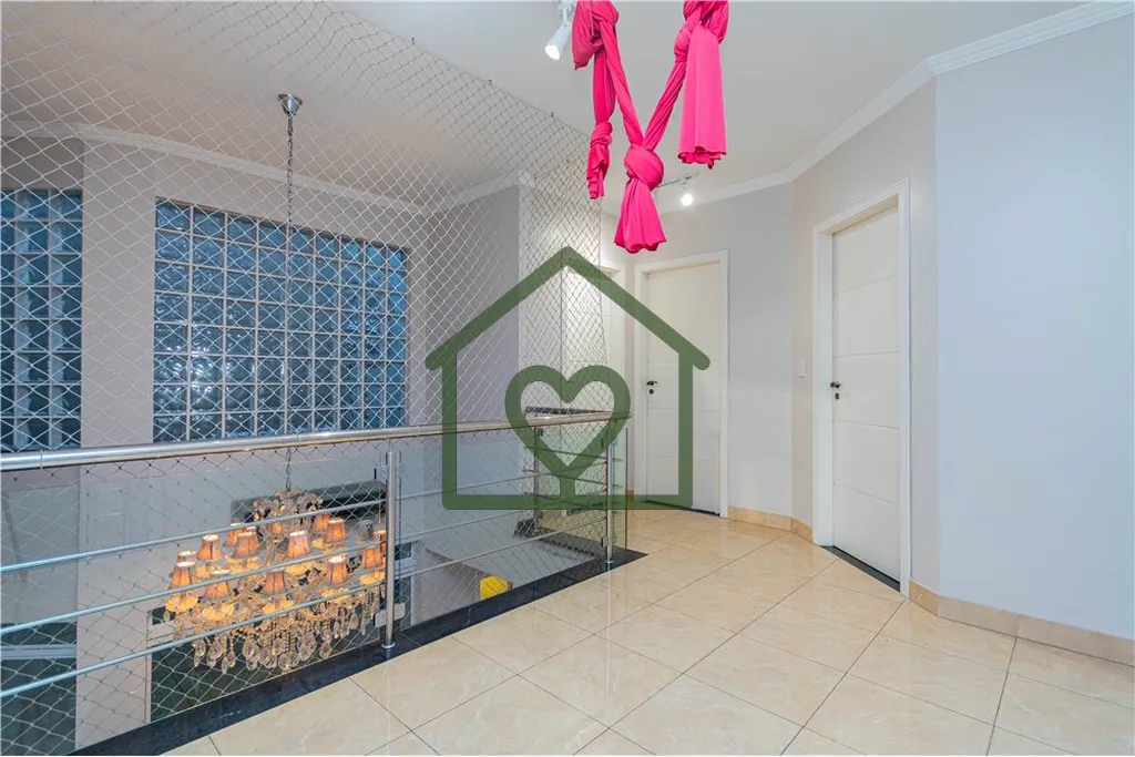 Imagem Excelente Casa em Condomínio fechado no Ecoville, composta de 2 pisos, com opção do terceiro. Pri...
