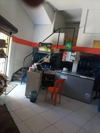 Imagem Casa com ponto comercial