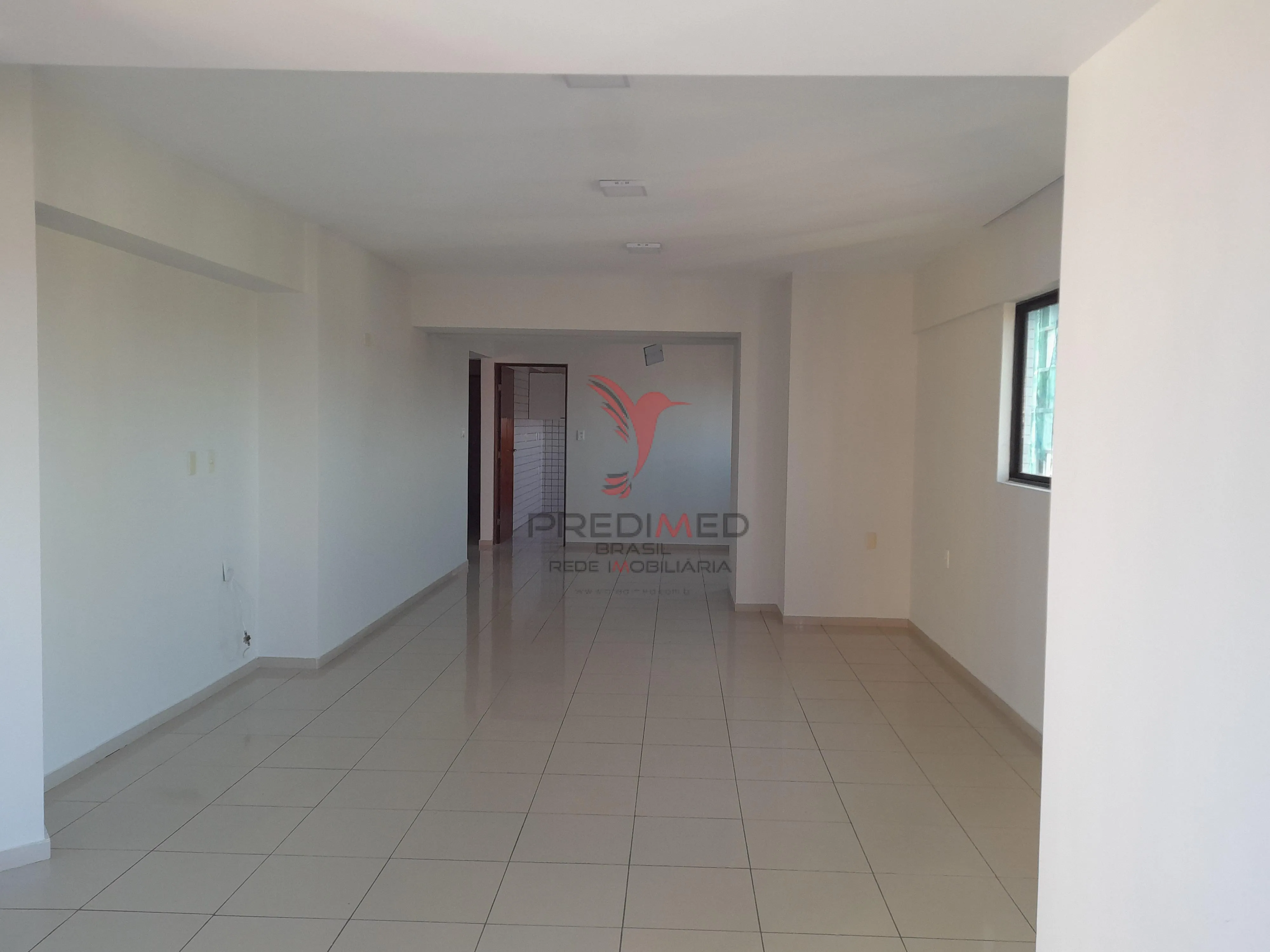 Imagem Apartamento em Manaira com 220 mts2. 4 Suites, 2 Varandas, 3 Vagas de Garagem, 1 por andar