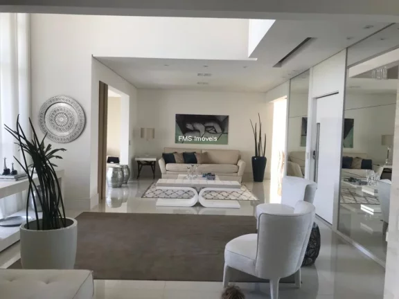 Imagem Imperdível! Apartamento de luxo com 3 suítes e 4 vagas na Vila Mariana, SP - 236m² de pura elegância. Agende sua visita agora!