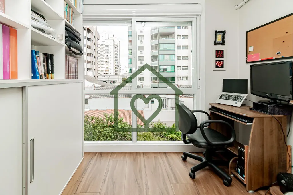 Imagem Apartamento com 3 dormitorios, banheiro social, area de serviço com armarios, banheiro auxiliar, sa...