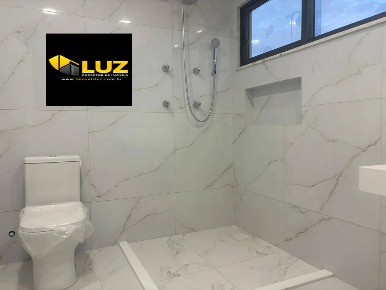 Imagem Casa Dúplex na Cidade Alpha no Terras Alphaville II