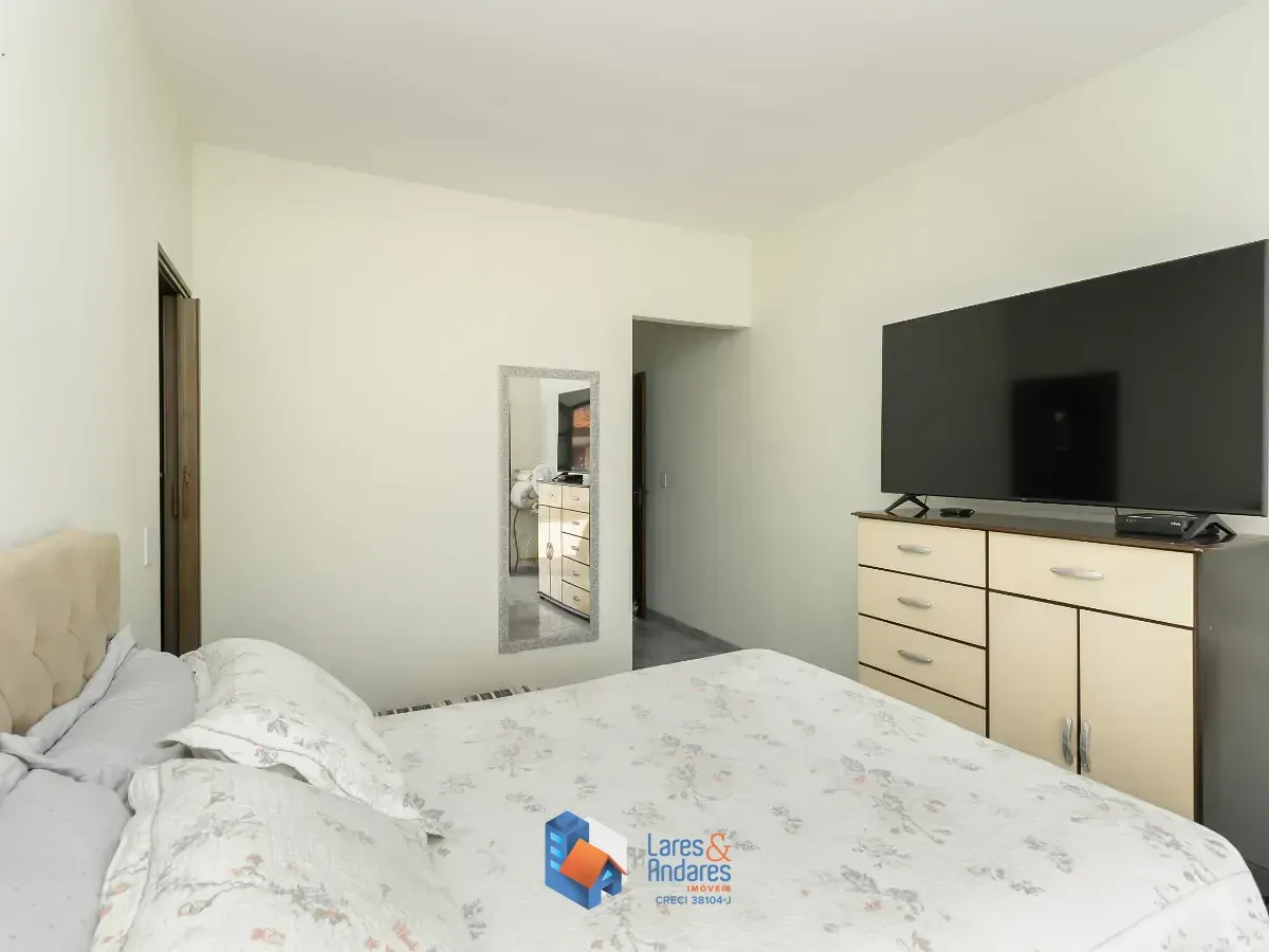 Imagem Sobrado para venda em Conjunto Residencial Vista Verde com 3 quartos, sendo 1 suíte, 170m²
