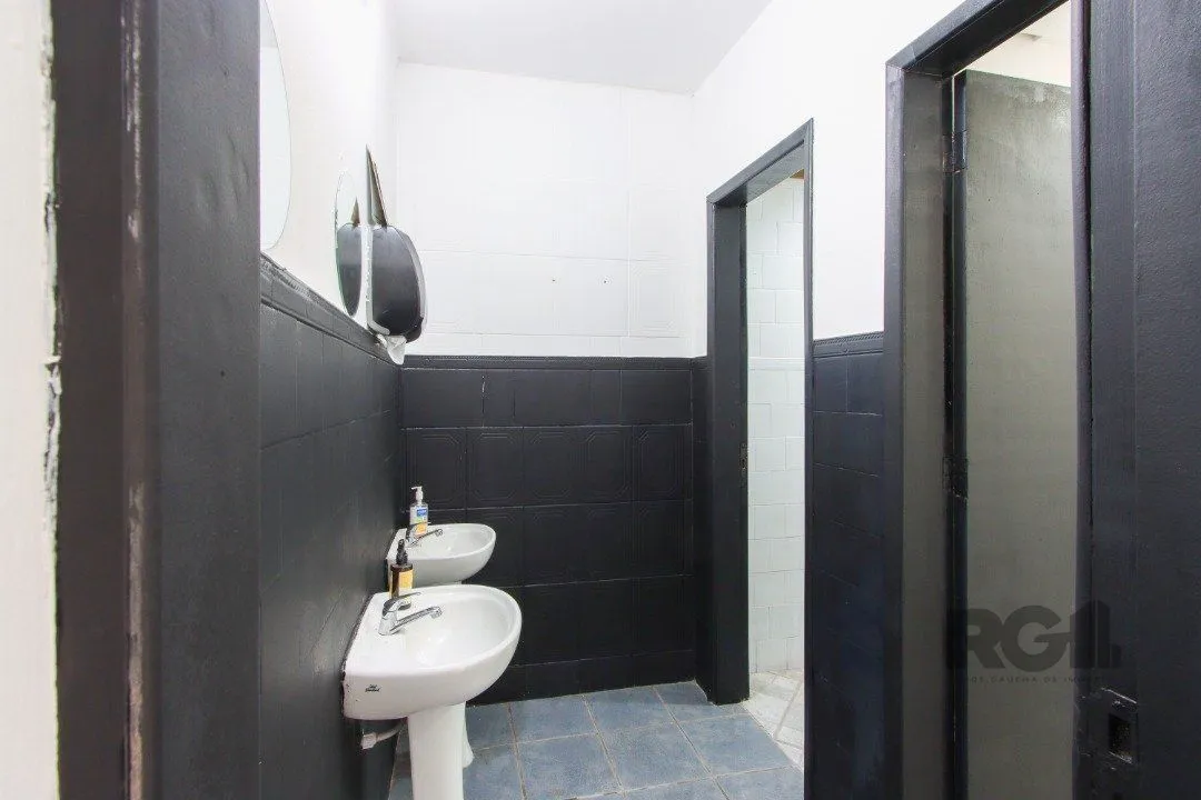 Imagem Loja com 129m² privativos