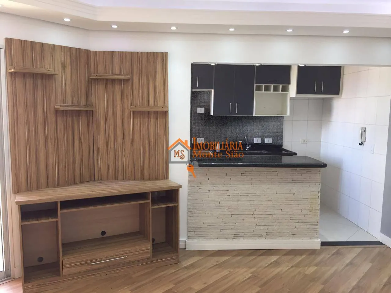Imagem Apartamento com 2 dormitórios à venda, 48 m² por R$ 341.000,00 - Vila São Carlos - Itaquaquecetuba/SP