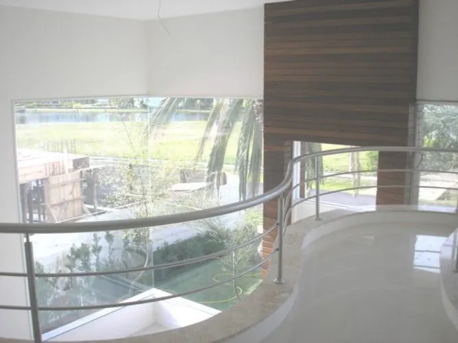 Imagem Casa para Venda - 462m², 6 dormitórios, sendo 6 suites, 3 vagas - Atlântida