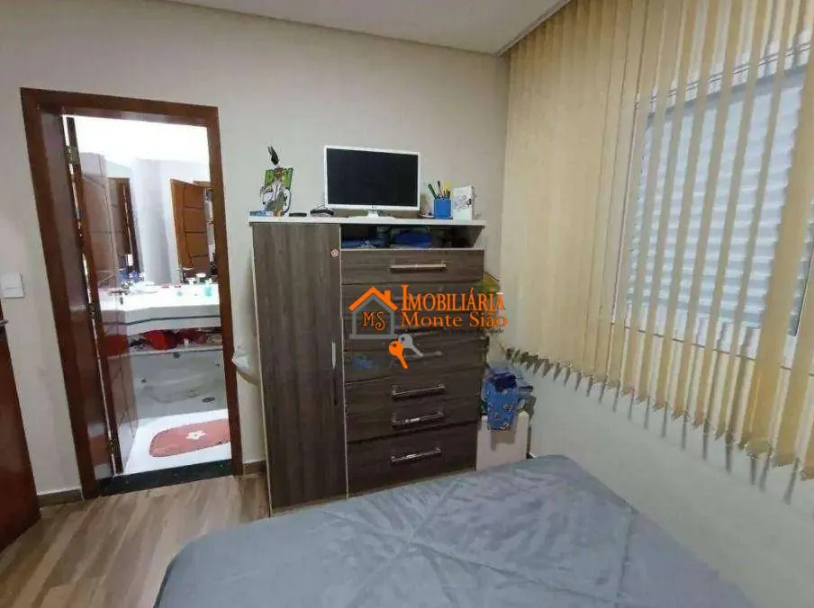 Imagem Casa com 3 dormitórios, 240 m² - venda por R$ 1.272.000 ou aluguel por R$ 8.400/mês - Jardim Bom Clima - Guarulhos/SP