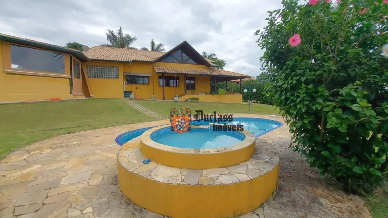 Imagem Chácara com 3 dormitórios à venda, 1850 m² por R$ 1.950.000,00 - Condomínio Residencial Vila Rica - Bragança Paulista/SP