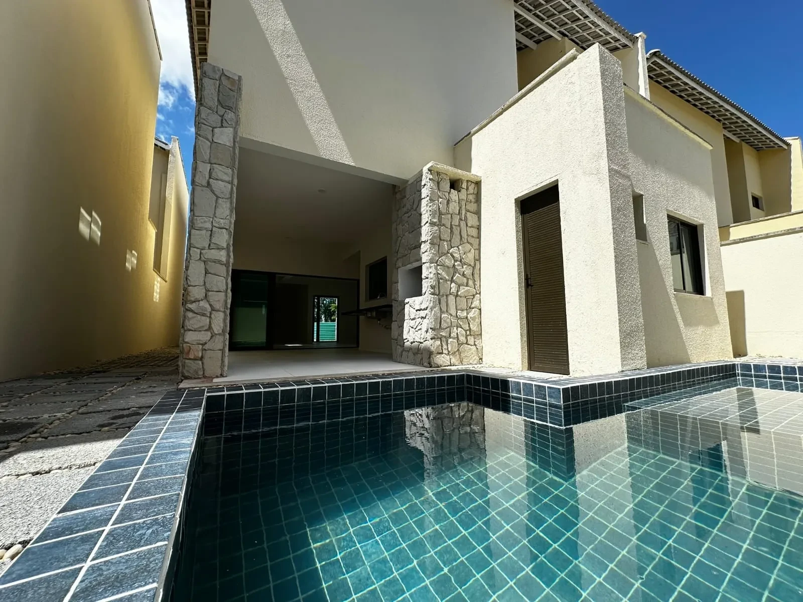 Imagem Casa de Condomínio com 3 Quartos à Venda, 246 m² em Aquiraz - Aquiraz
