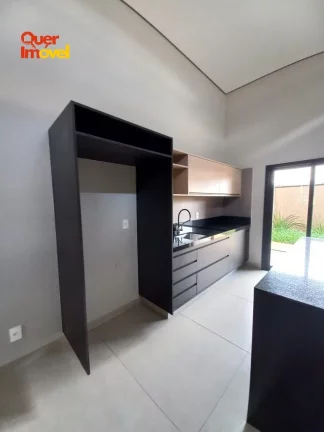 Imagem Casa em Condomínio de Luxo com 3 Suítes e 4 Vagas de Garagem no Jardim Cybelli, Ribeirão Preto-SP