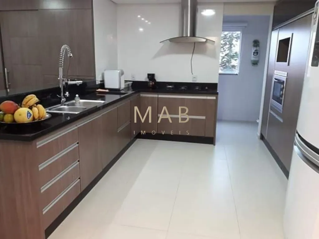 Imagem Cobertura de alto padrão à venda em Ingleses do Rio Vermelho, Florianópolis-SC: 3 quartos sendo 1 suíte, 2 salas, 2 banheiros, 1 vaga, 190m².