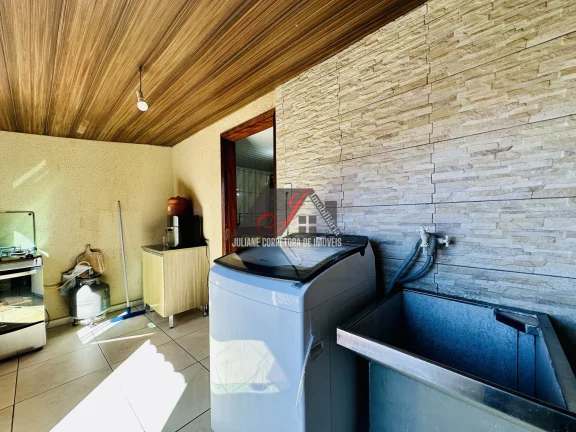 Imagem Terreno à venda com 02 casas no Bairro Thomaz Coelho em Araucária/PR.