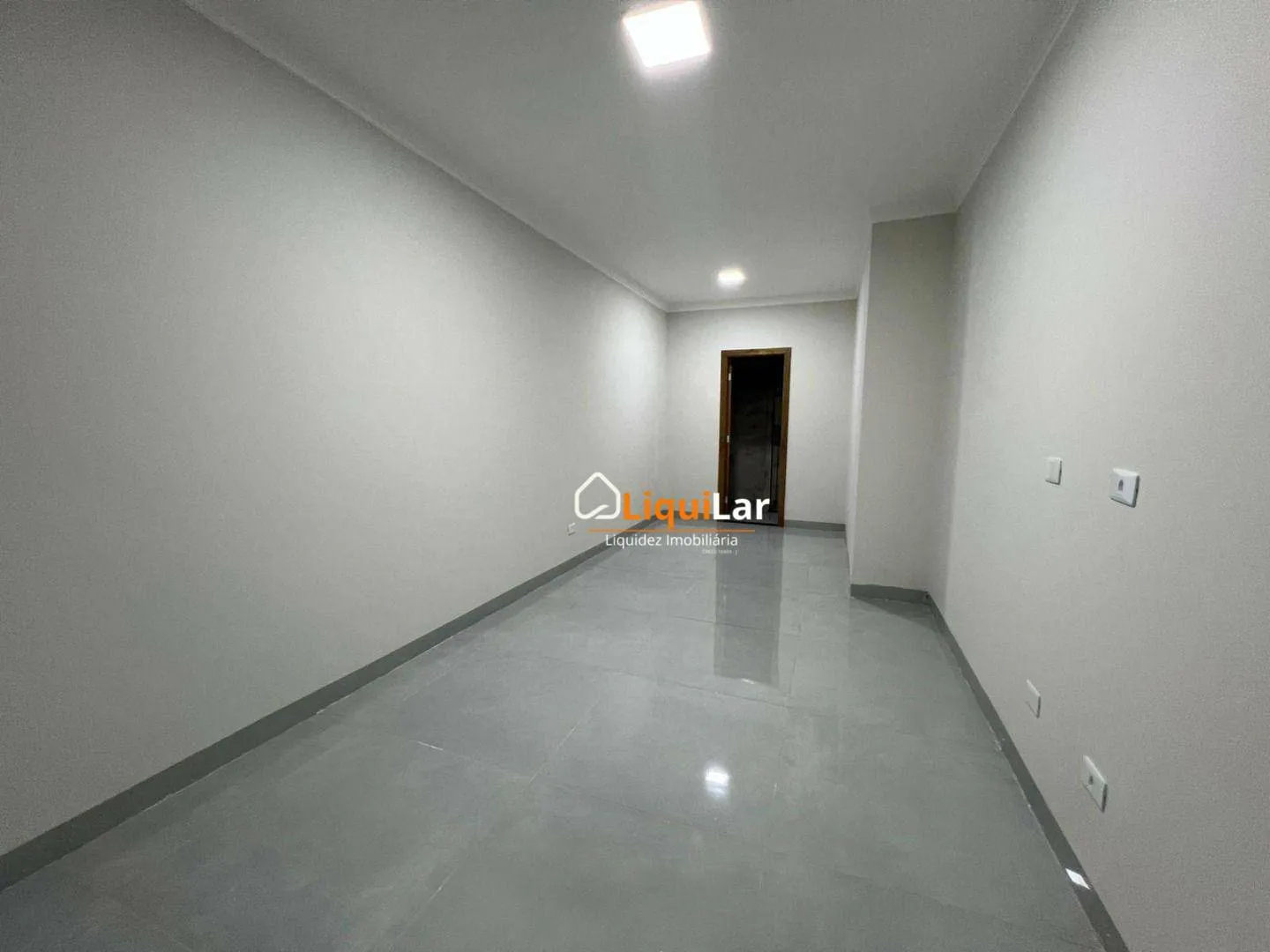 Imagem Casa Térrea à Venda no Rita Vieira com 3 Suítes, Piscina e Varanda Gourmet