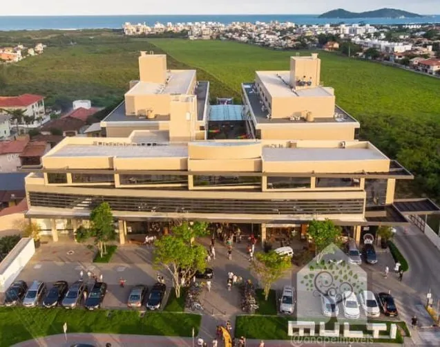 Imagem Casa de alto padrão - 3 suítes e 2 vagas - Rio Tavares - Florianópolis