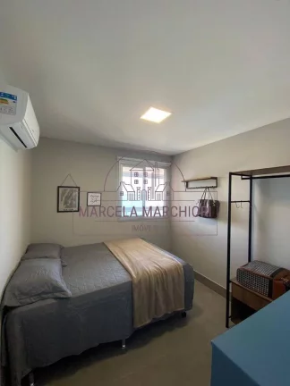 Imagem Apartamento Porteira Fechada, 02 quartos, 1 suíte, Frente mar