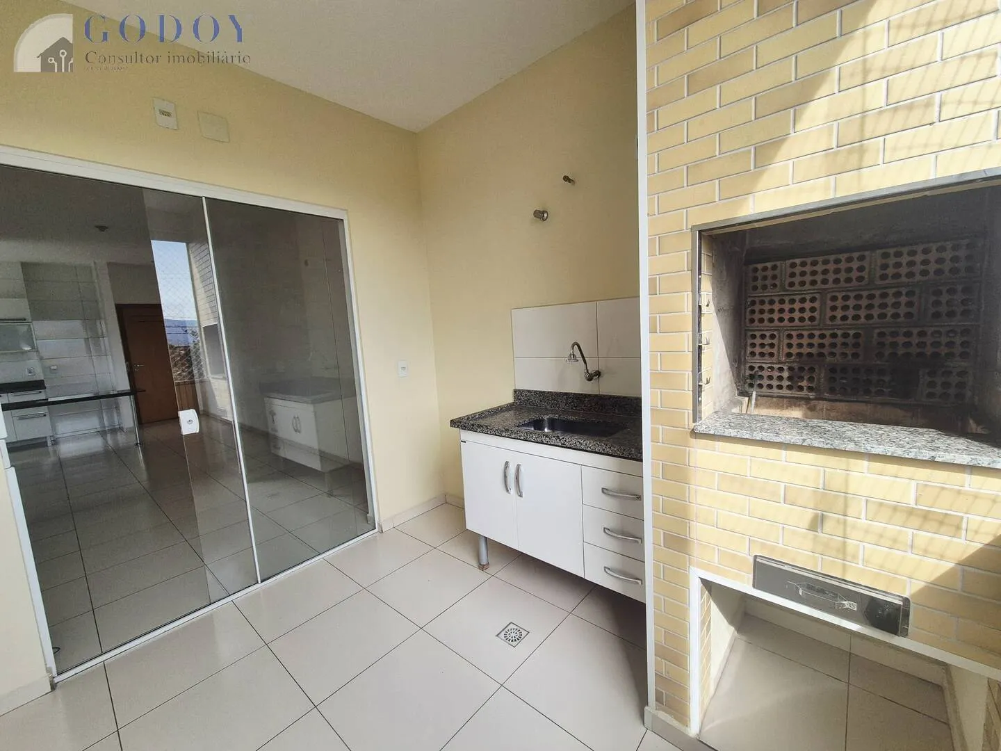 Imagem Apartamento - 68m² | 2 Dormitórios (1 Suíte) Varanda Gourmet próximo Centro