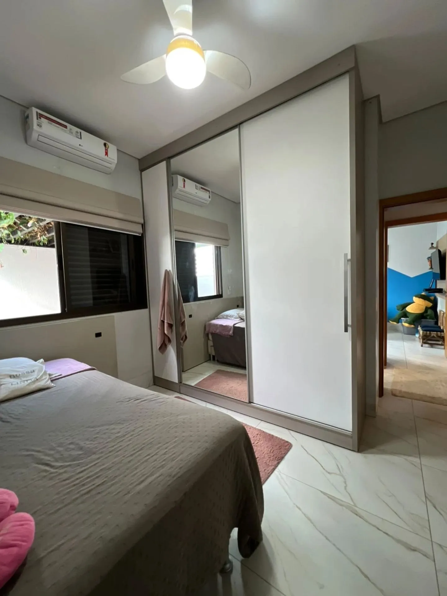 Imagem CASA TÉRREA À VENDA PRIMOR DAS TORRES 3 quartos, sendo 1 suíte