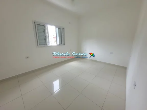 Imagem Linda casa com 03 dormitórios - Cond. Fechado - Bairro Horto