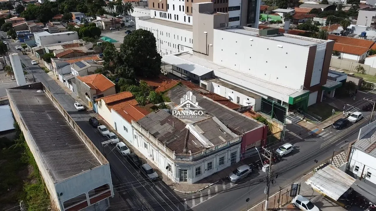 Imagem Área de esquina na Rua Barão de Melgaço ao lado do P.A. da UNIMED, Cuiabá-MT