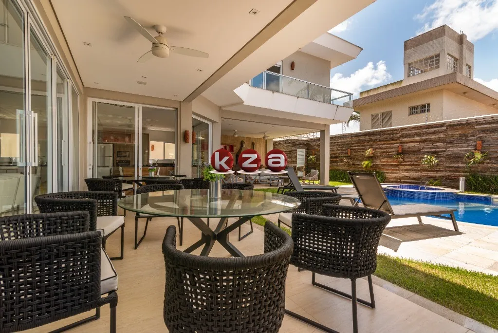 Imagem Imperdível oportunidade! Casa à venda na Enseda, Guarujá-SP, com 5 quartos, 5 suítes, 3 salas, 6 banheiros, 6 vagas de garagem e 700m².