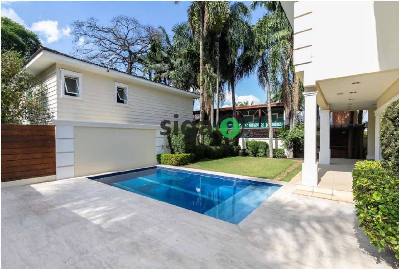 Imagem Casa em Condomínio a venda em Alto da Boa Vista com 4 quartos