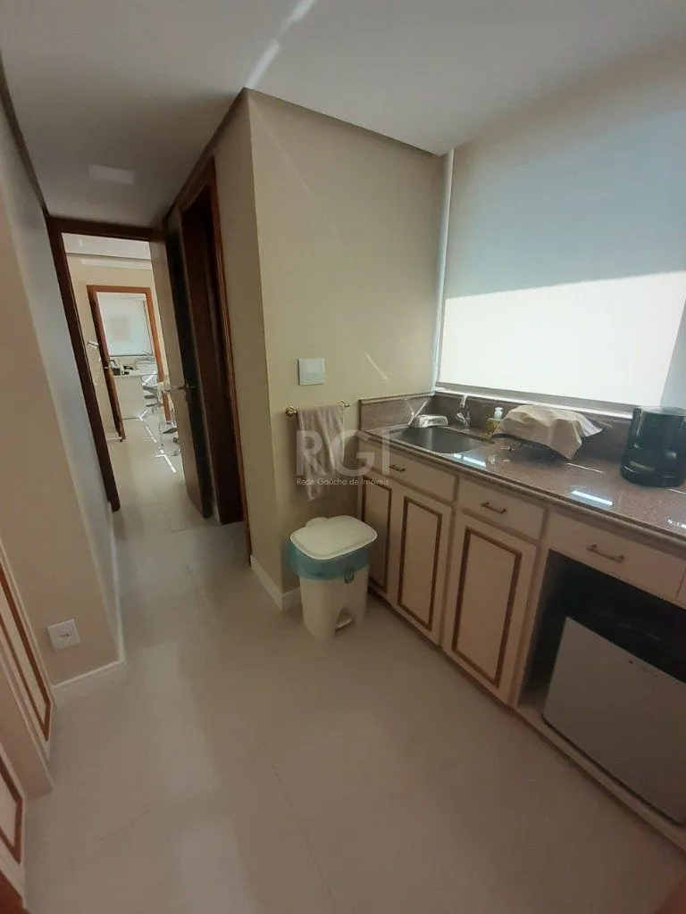 Imagem Conjunto/Sala para Venda - 104.28m², 0 dormitórios, 2 vagas - Menino Deus