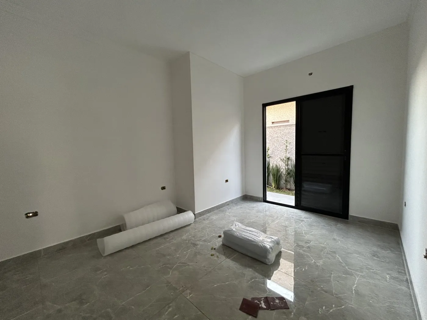 Imagem Casa para Venda em Itanhaém, Jamaica (Praia), 3 dormitórios, 1 suíte, 2 banheiros, 2 vagas