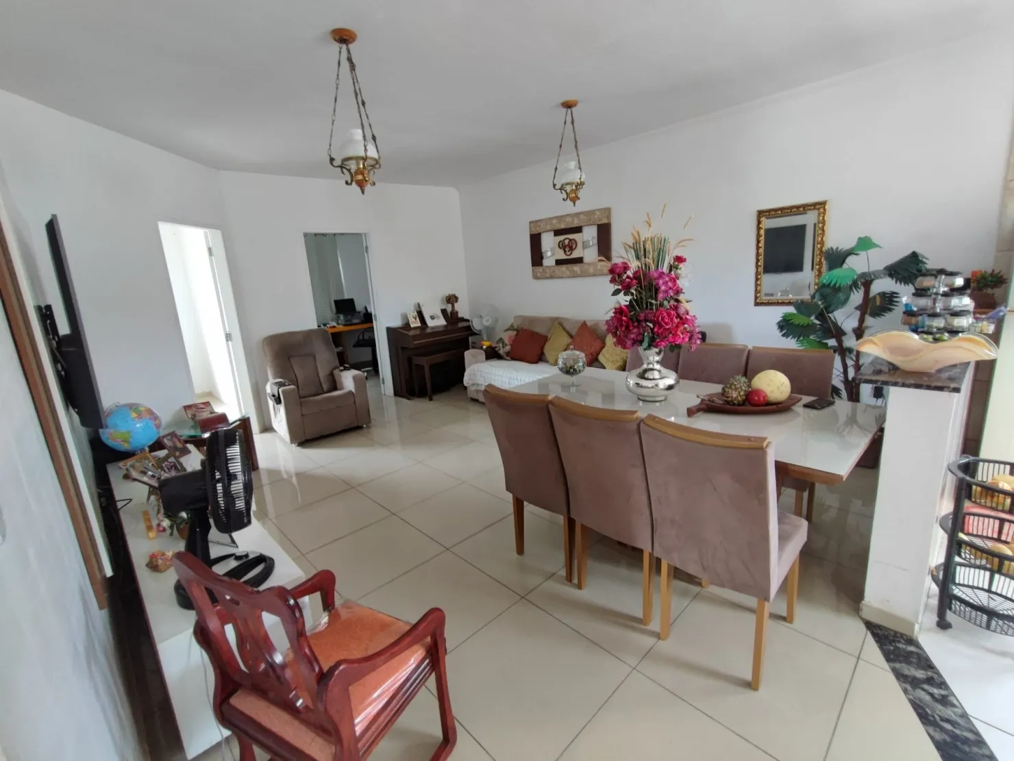 Imagem Casa à venda 4 Quartos, 1 Suite, 4 Vagas, 205M², Residencial Mombaça, Pindamonhangaba - SP