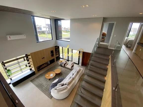 Imagem Sobrado com piscina, 06 suítes, mobiliado e decorado