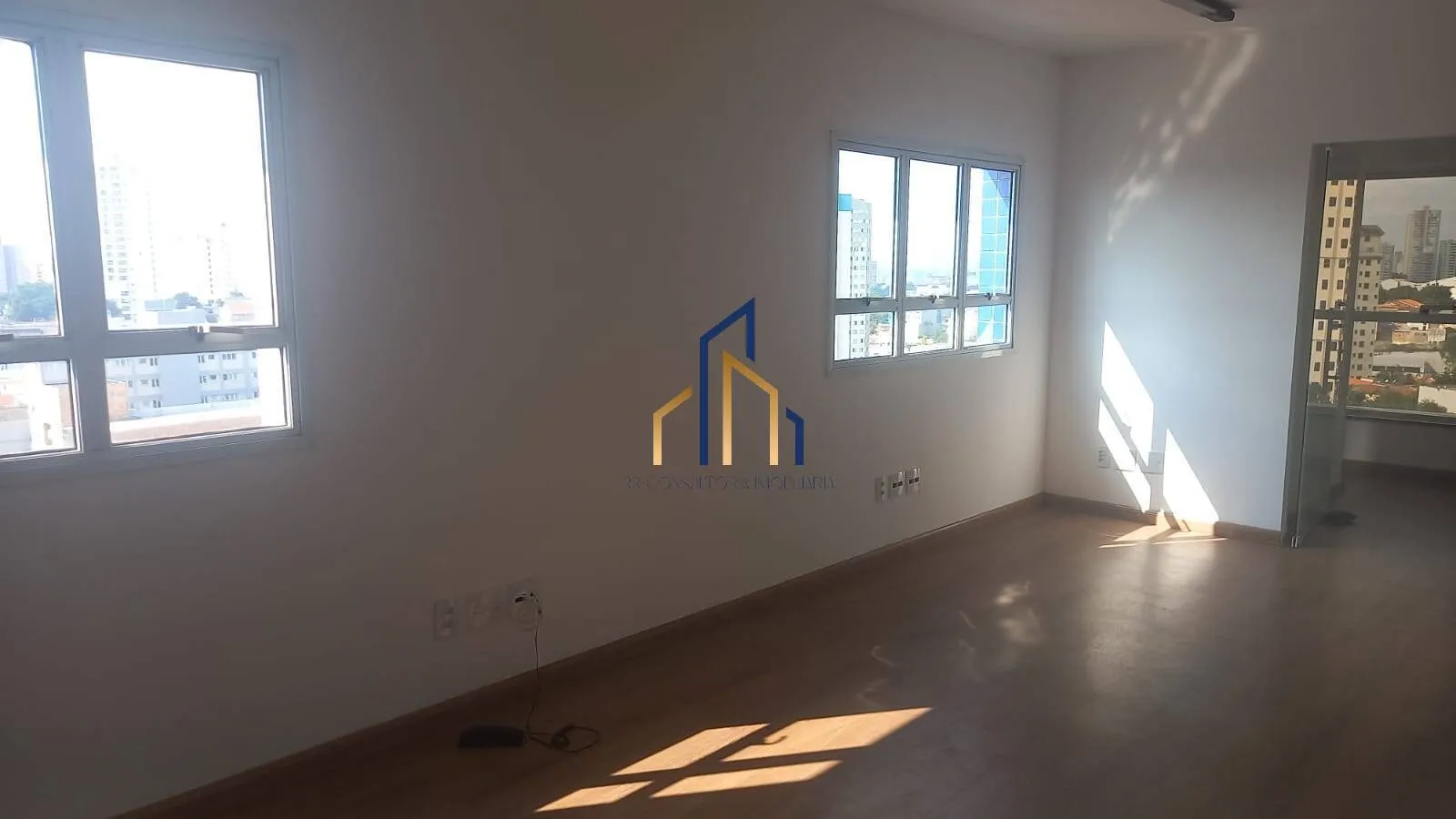 Imagem Sala Comercial para alugar na Vila Gilda em Santo André/SP