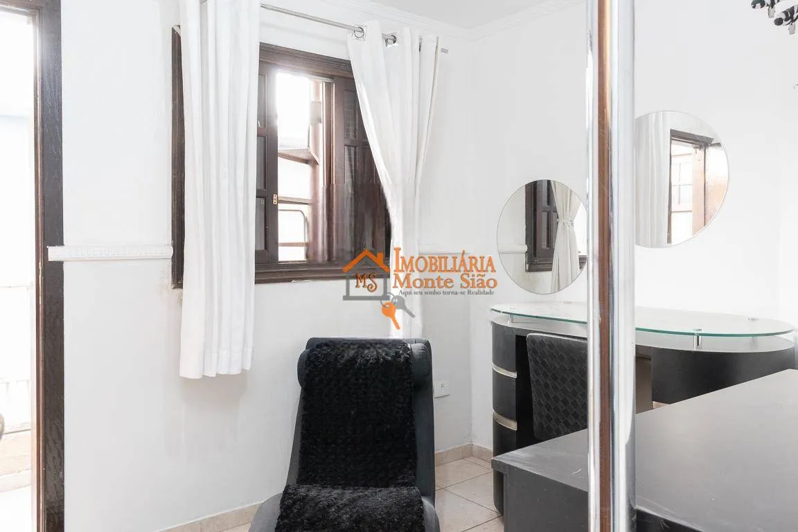 Imagem Sobrado com 4 dormitórios à venda, 300 m² por R$ 990.000,00 - Parque Continental II - Guarulhos/SP