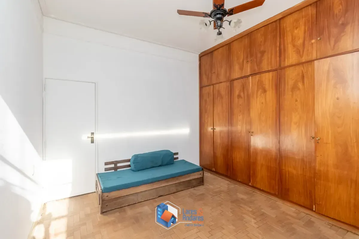 Imagem Casa para venda em Paraíso com 4 quartos, sendo 1 suíte, 244m²