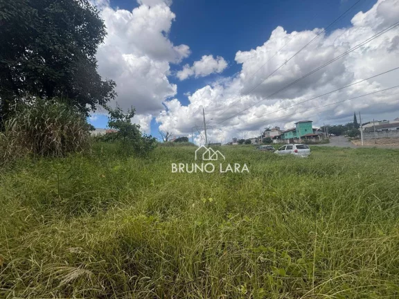 Imagem Terreno à venda no bairro Três Poderes - Igarapé/MG.