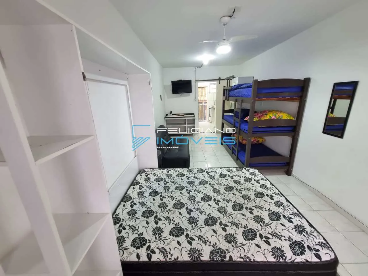 Imagem Kitnet com 1 quarto, Real, Praia Grande - R$ 195 mil, Cod: 7550